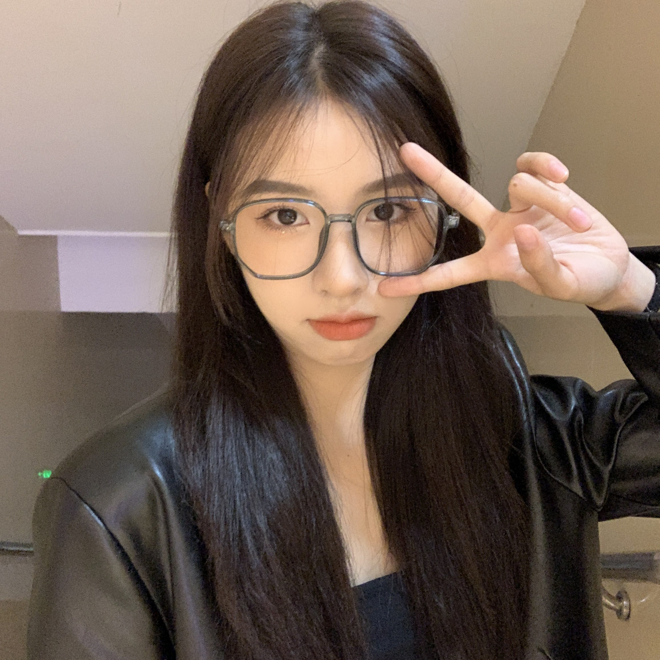 馨帮帮 学生素颜百搭显脸小凹造型圆形塑料框平光镜防蓝光眼镜女