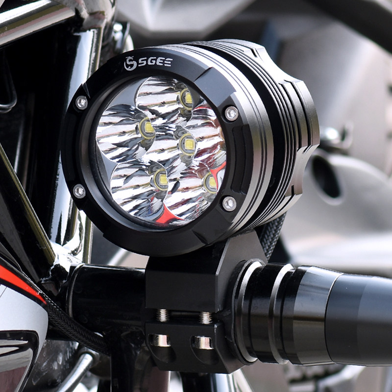高端摩托车射灯强光弱光改装led灯开道爆闪灯呼吸闪辅助外置大灯
