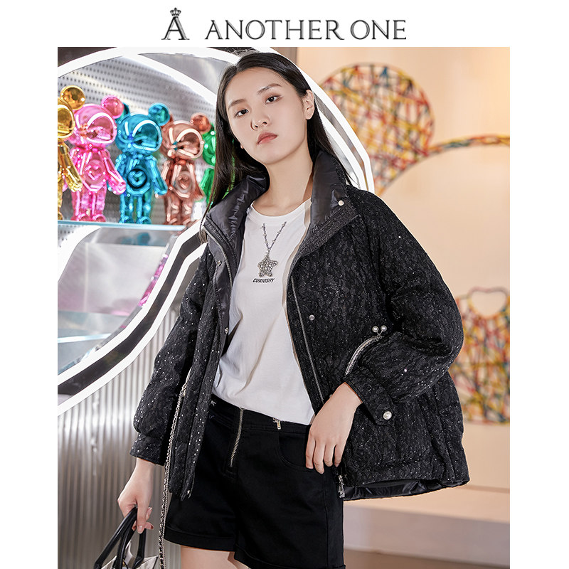 another one2021秋冬新款羽绒服女蕾丝亮片口金包设计保暖外套