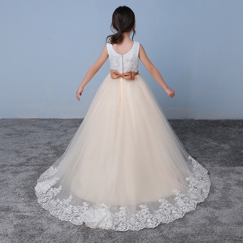 女童拖尾婚纱女孩晚礼服高贵蓬蓬纱蕾丝白色儿童公主裙长拖洋气