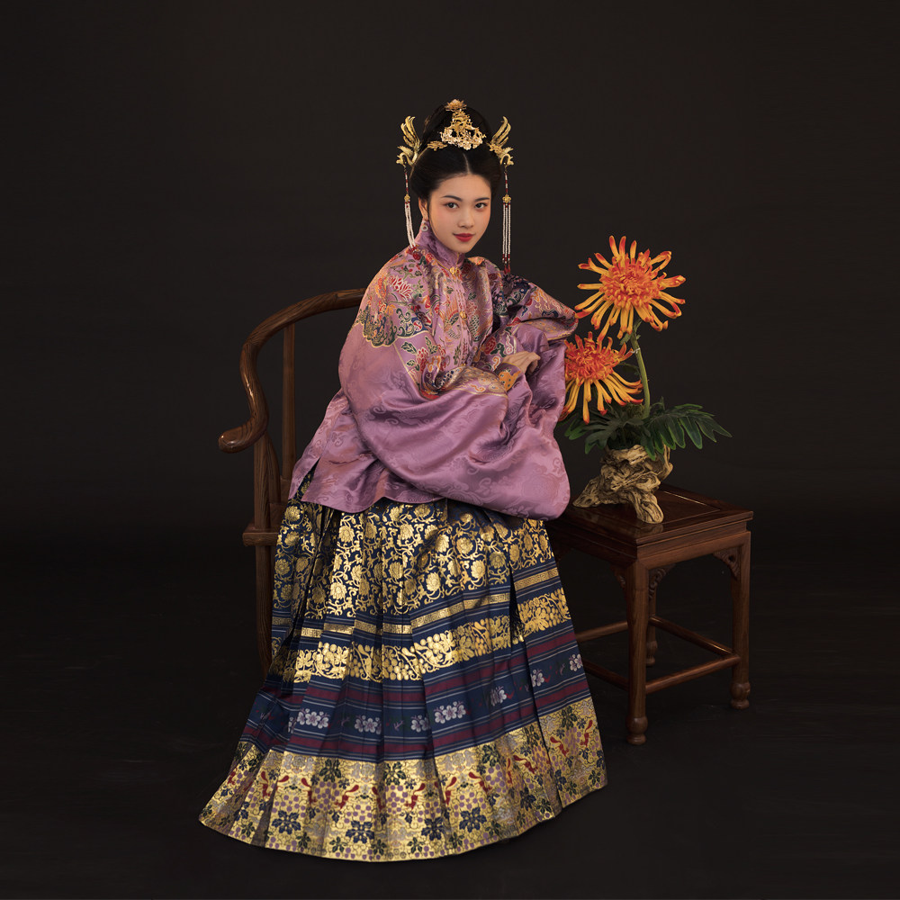 子衣明堂【双蟒游珠】原创品牌明制汉服妆花圆领袍婚服定制