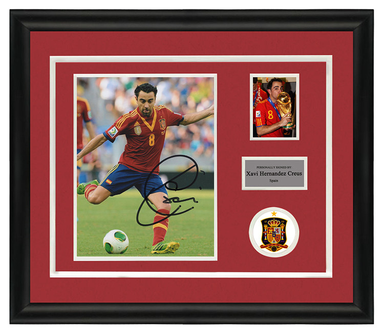 哈维西班牙国家队亲笔签名照片裱框sa证书文创