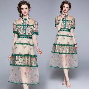 Vintage stitching embroidery mesh foreign trade lace dress women's wear