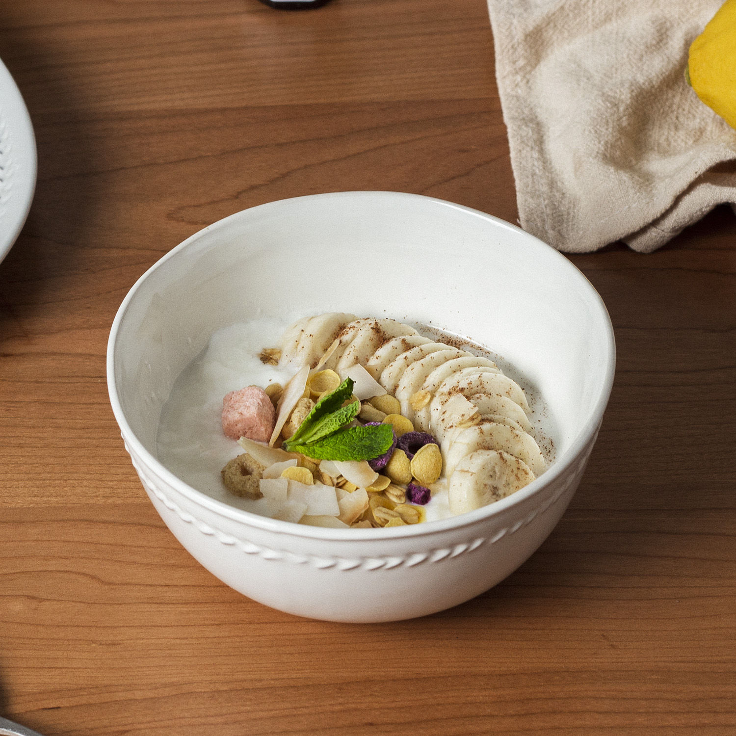 tatanara 纯白色不规则沙拉碗ins简约自然风斜点纹早餐平盘酸奶碗