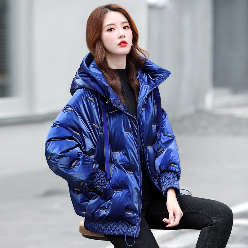 宝蓝色羽绒服女短款