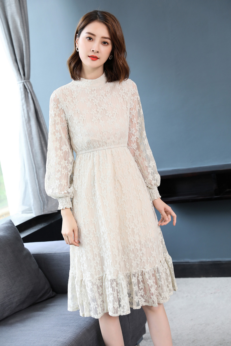 实拍2019春季新款气质长袖蕾丝连衣裙中长款灯笼袖荷叶边鱼尾裙女