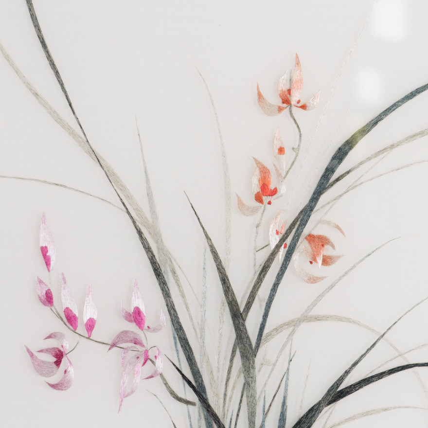 纯手工真丝 精品苏绣挂画《兰花》刺绣