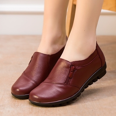 春季妈妈鞋真皮平跟软底中o老年休闲女鞋平底大码中年女皮鞋单鞋