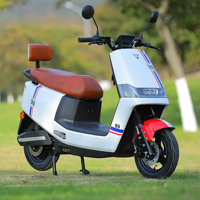 72v大牛电动摩托车60v电瓶车男女改装高速外卖踏板锂电大金牛电摩