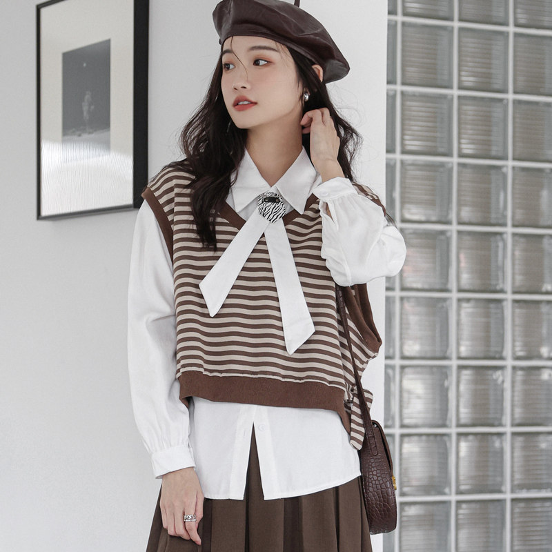 通勤衬衫条纹马甲日系学院风秋季女套装俏皮活泼盐系穿搭两件套