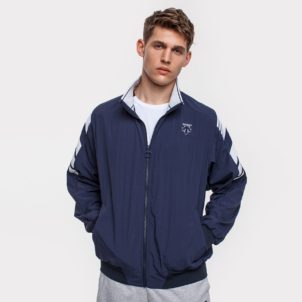 descente迪桑特sportsstyle男子轻薄梭织外套d9331ijk71