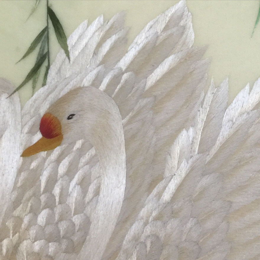 匠心苏绣《天鹅湖》精细真丝