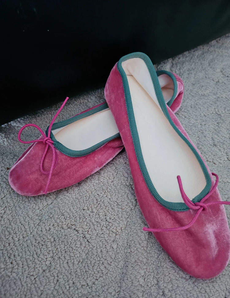 韩国粉色丝绒单鞋女2024夏季新款法式复古奶奶鞋蝴蝶结平底芭蕾鞋