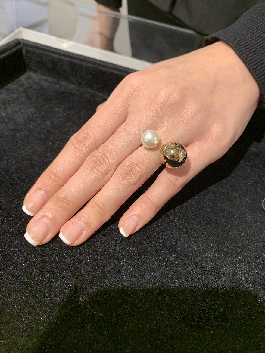 西班牙皇室珠宝arte艾尔蒂大颗人造珍珠拼金色球开口款女生戒指