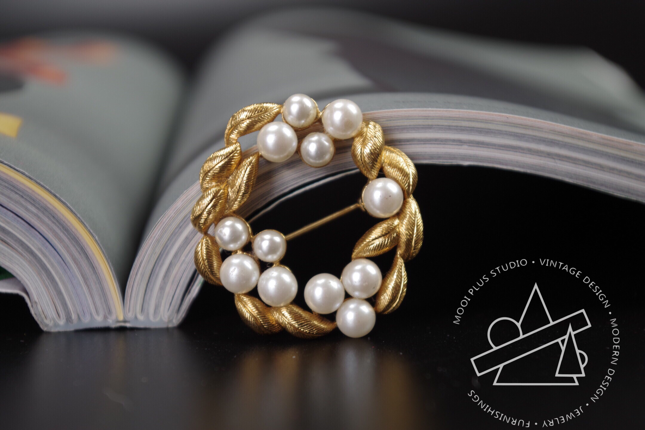 美國淘回中古napier珍珠小花環胸針【mooiplus】在類目 飾品/流行首飾/時尚飾品新, 胸針中 - 來自Buy2taobao.com提供專業的淘寶代購服務