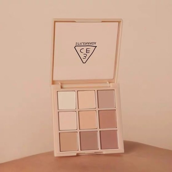 South Korea 3CE 2020 Spring New Matte Naked Color Series Nine Palace Eyeshadow Plate Daily Natural #DEAR NUDE South Korea 3CE 2020 Spring New Matte Naked Color Series Nine Palace Eyeshadow Plate Daily Natural #DEAR NUDE