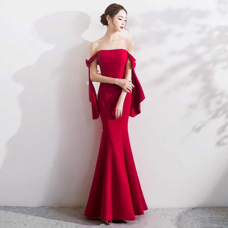 红色敬酒服新娘2021新款夏季长款性感一字肩鱼尾结婚晚礼服女修身