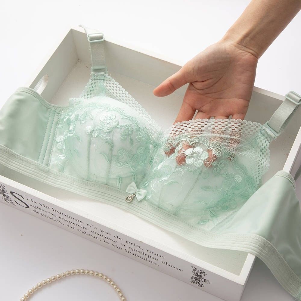 女人内衣胸罩无钢圈薄款透气