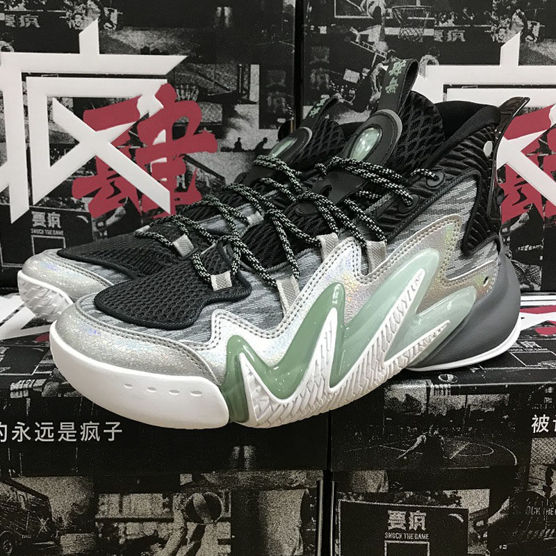 安踏要疯4代篮球鞋