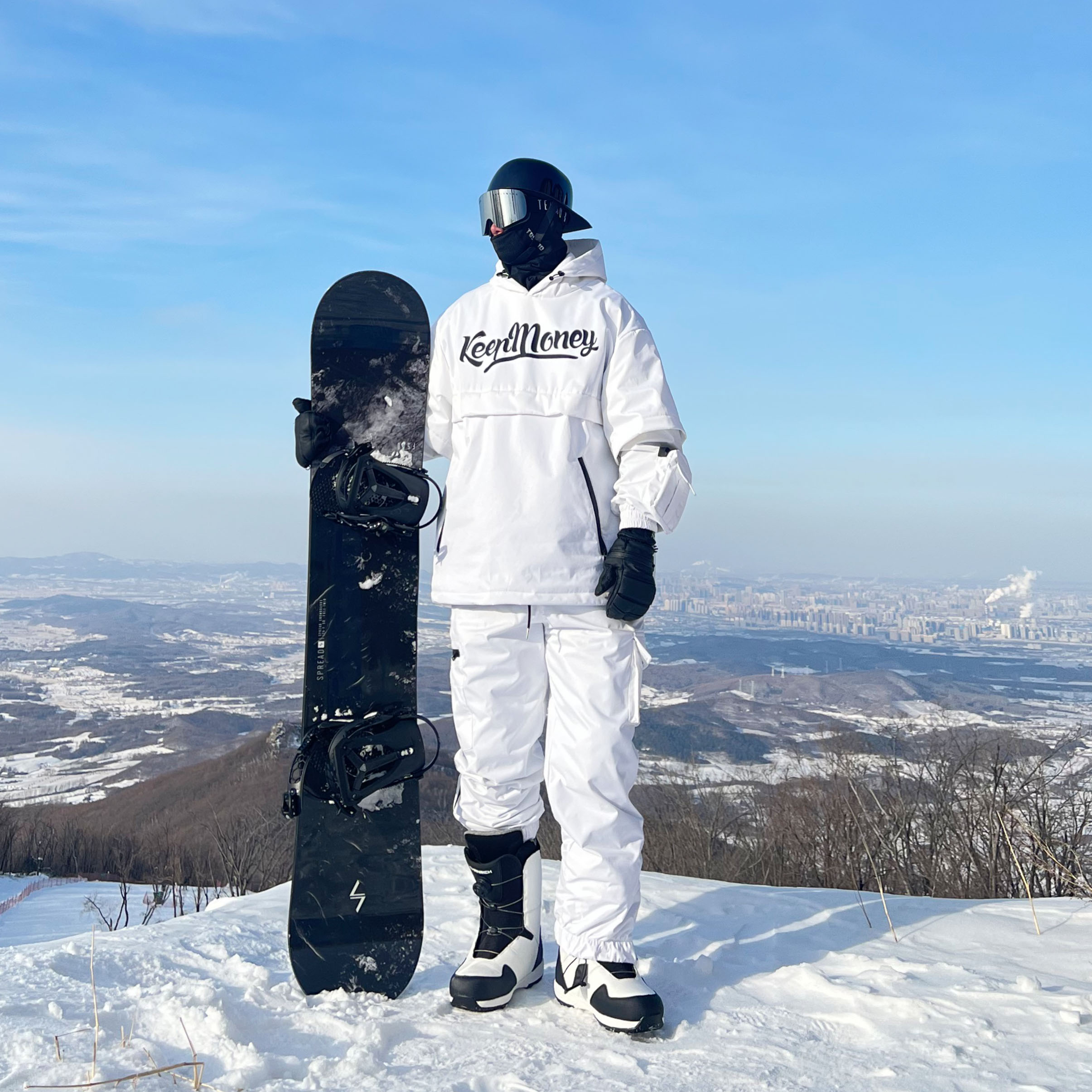 滑雪服侧面图片