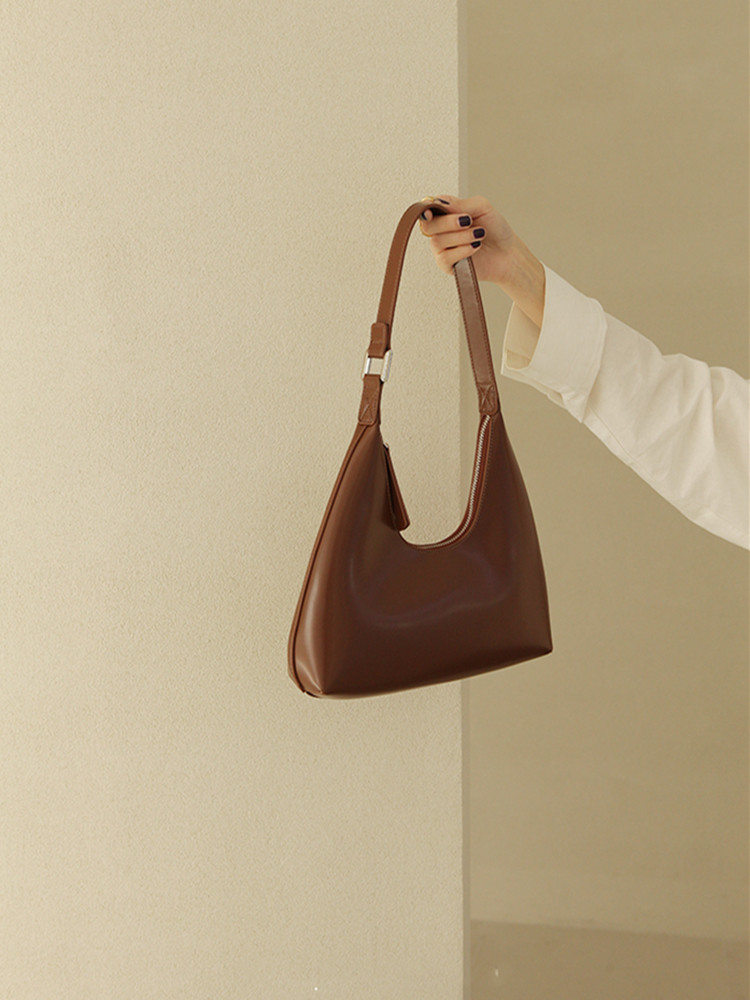 小众定制复古时髦amber月牙包牛皮单肩包哑光漆皮手提半月腋下包