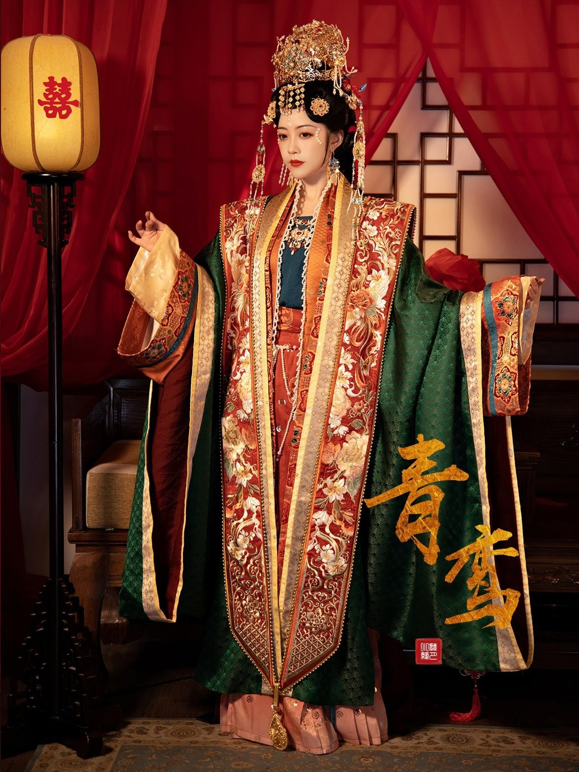 出租听月小筑青鸾鸣凤原创女宋制结婚服重工刺绣凤冠霞帔汉服