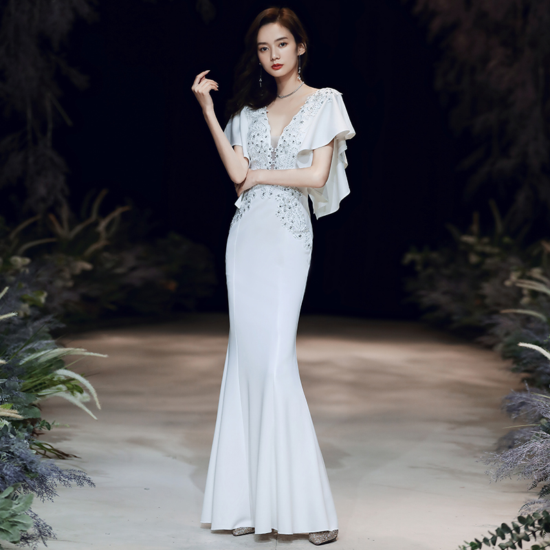 白色晚礼服裙女宴会气质奢华鱼尾长款高级设计感名媛年会高端大气