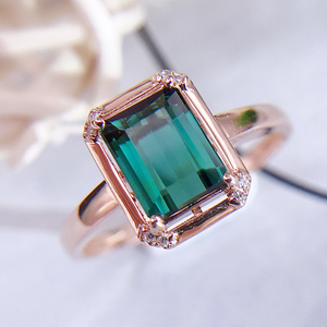 蓝碧玺方形戒指图片