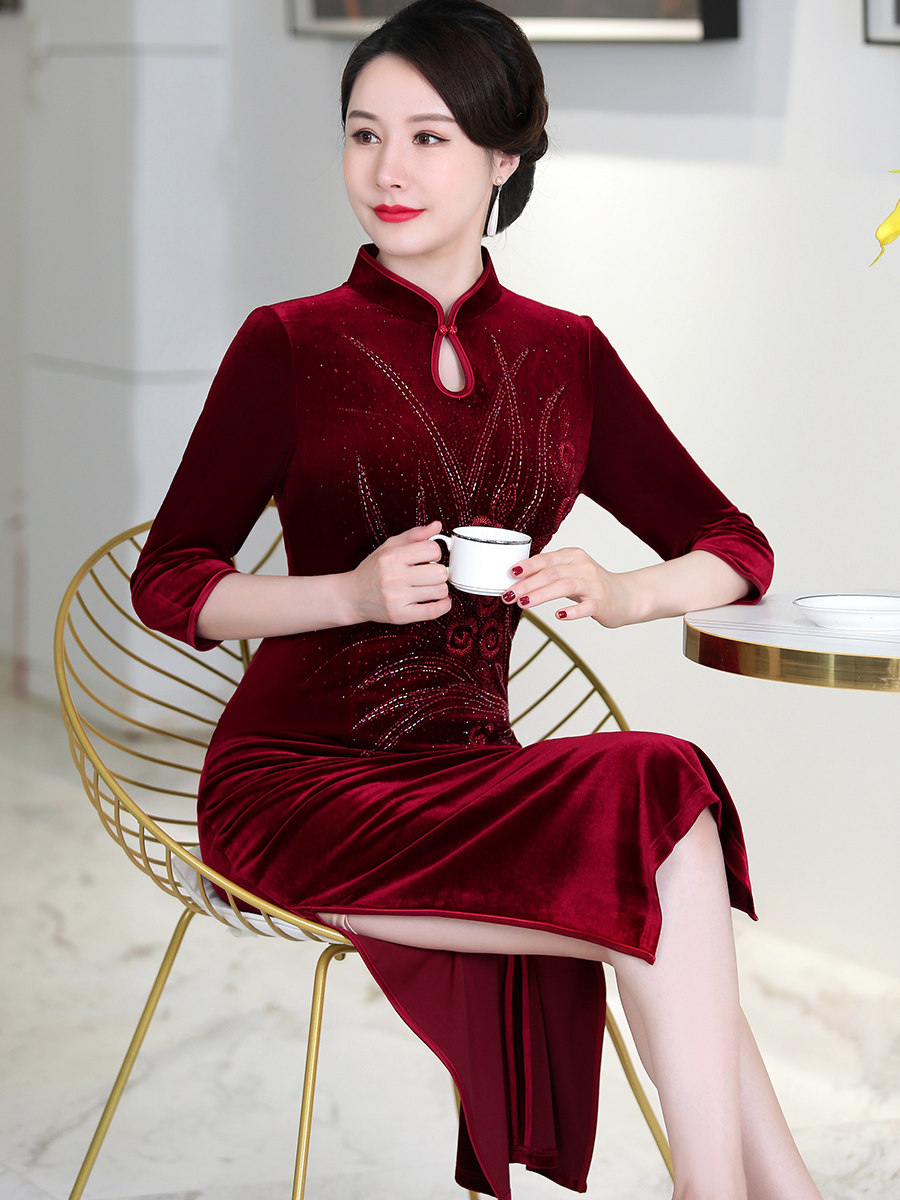 高端喜婆婆婚宴装秋季妈妈装结婚金丝绒旗袍丈母娘婚礼服高贵洋气