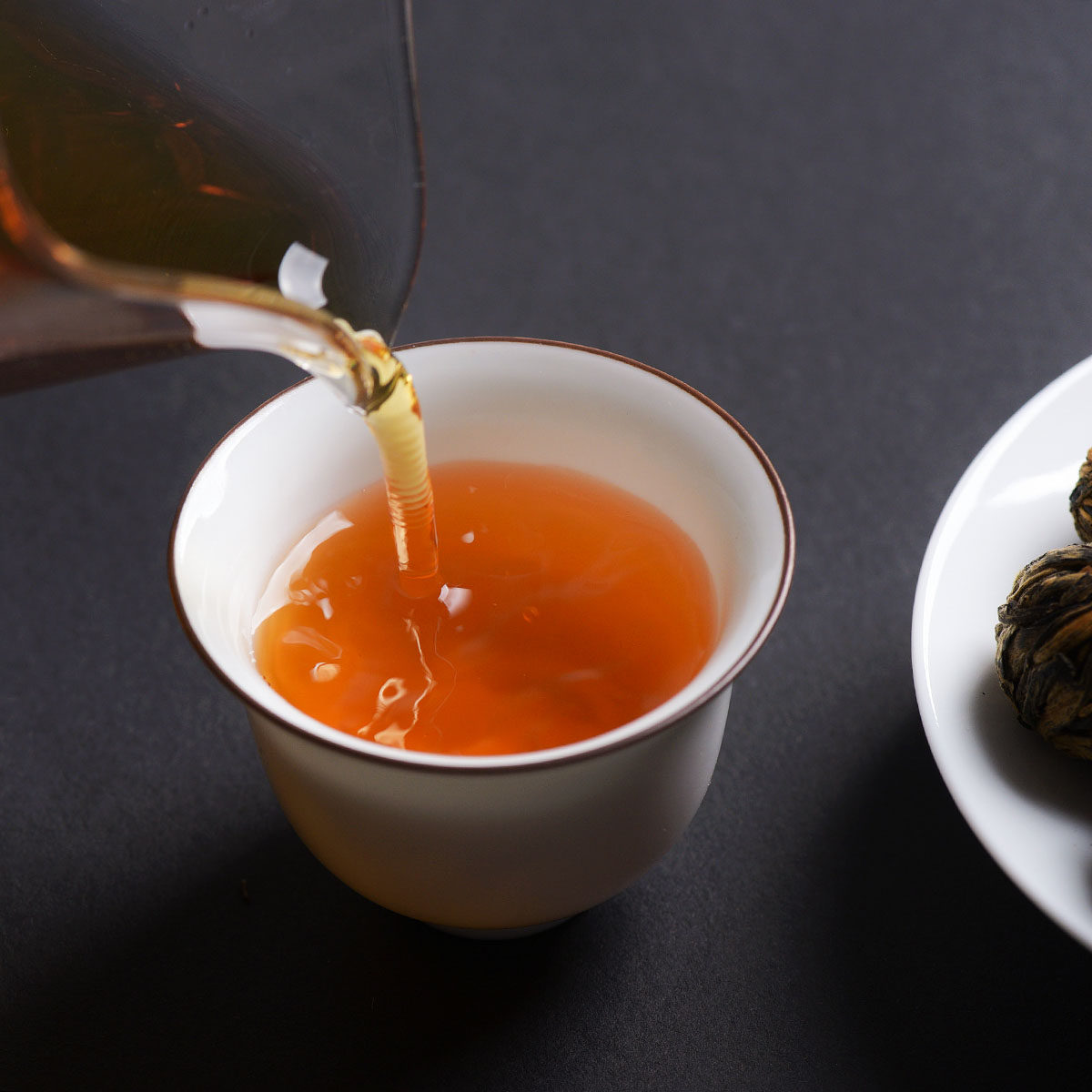 1公斤拍 2018年春茶 凤庆绣球滇红茶