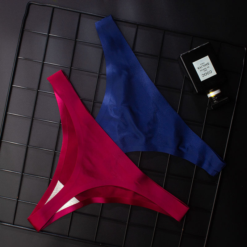 瑜伽隐形运动内裤女健身无痕提臀 一片式低腰冰丝tback丁字裤性感