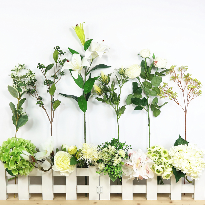仿真花自然白绿色系玫瑰百合花插花搭配家居客厅摆放装饰塑料假花在类目 家居饰品, 花瓶/花器/仿真花/仿真饰品, 仿真花/假花中 - 来自Buy2taobao.com提供专业的淘宝代购服务