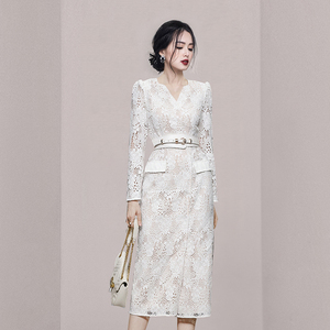 2022 spring new Korean V-neck slim fitting long sleeve lace lady dress belt purchased separately