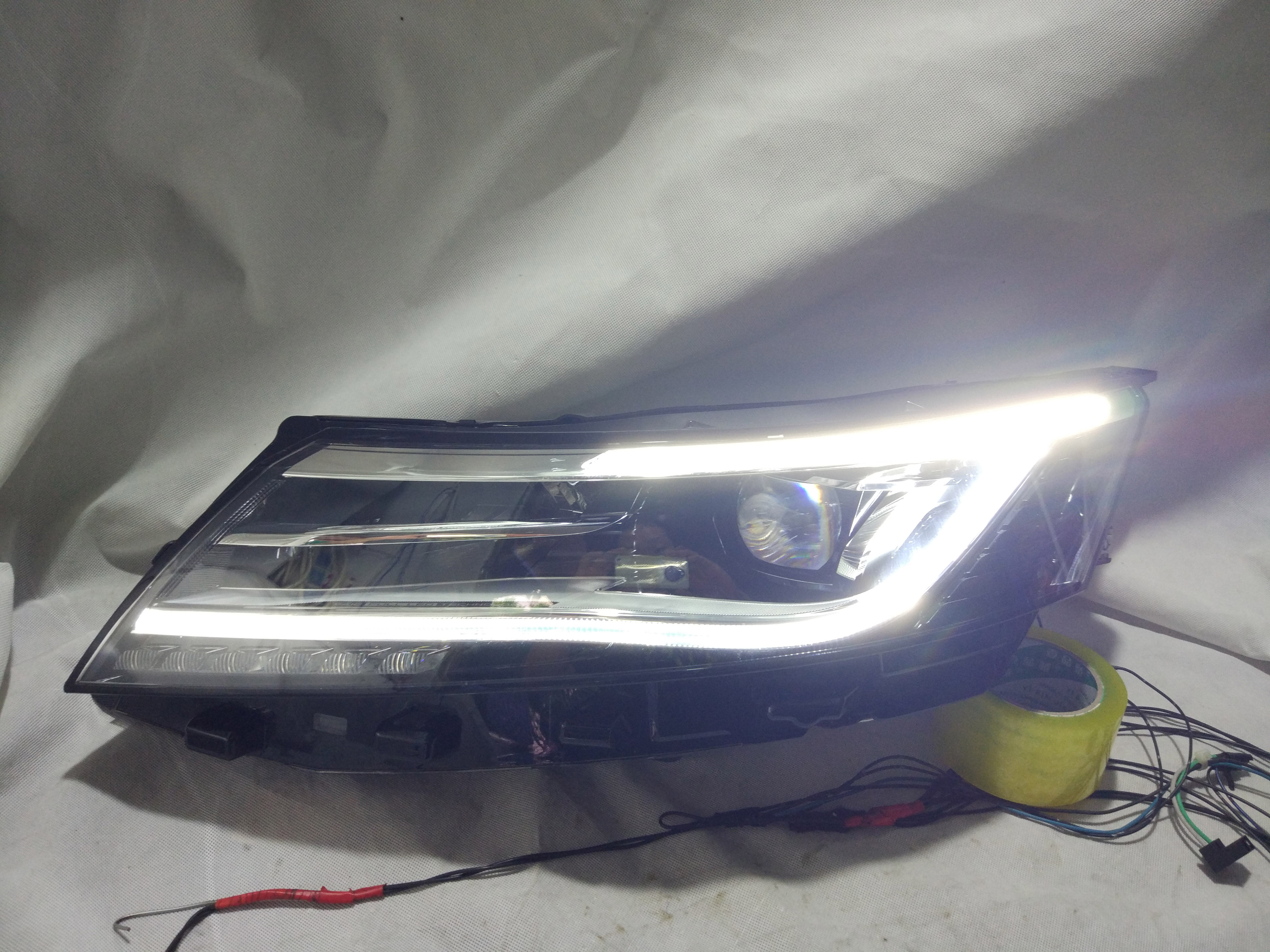 大灯荣威i6总成互联网汽车配件led照灯低配卤素大灯总成