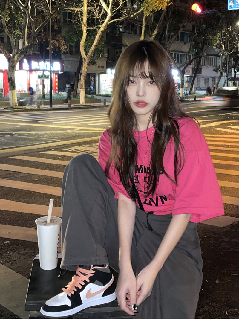 夏季酷女孩穿搭可盐可甜炸街洋气复古港味泫雅甜辣风轻熟两件套装