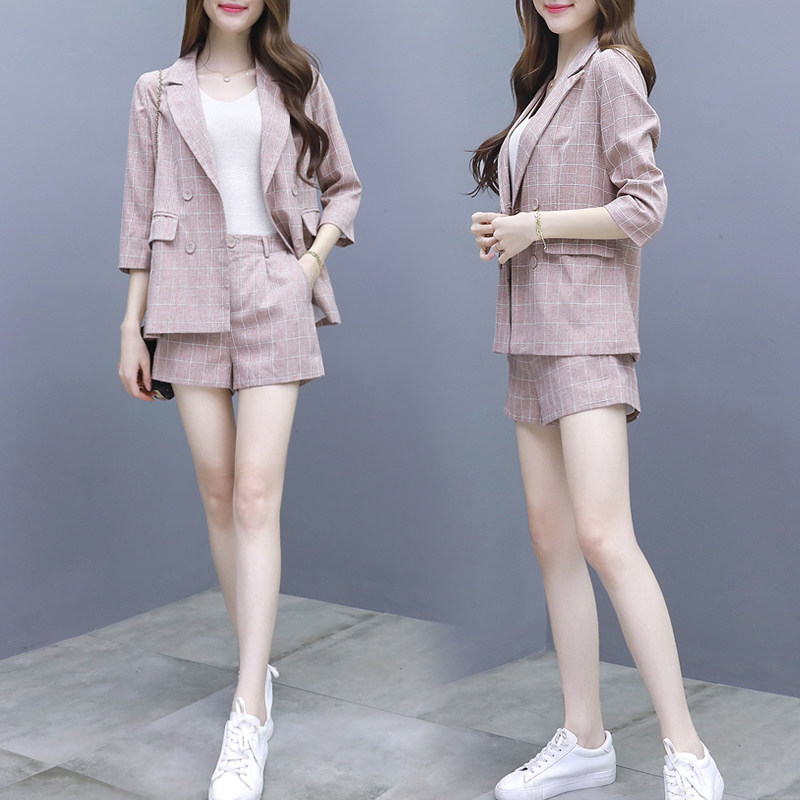 夏装2021新款俏皮网红两件套时尚ol气质格子小西装阔腿短裤套装女