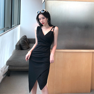 Real shooting celebrity temperament V-neck sleeveless pleated irregular hip strap dress