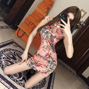 Printed side split cut-out buttocks sexy annual meeting dress cheongsam