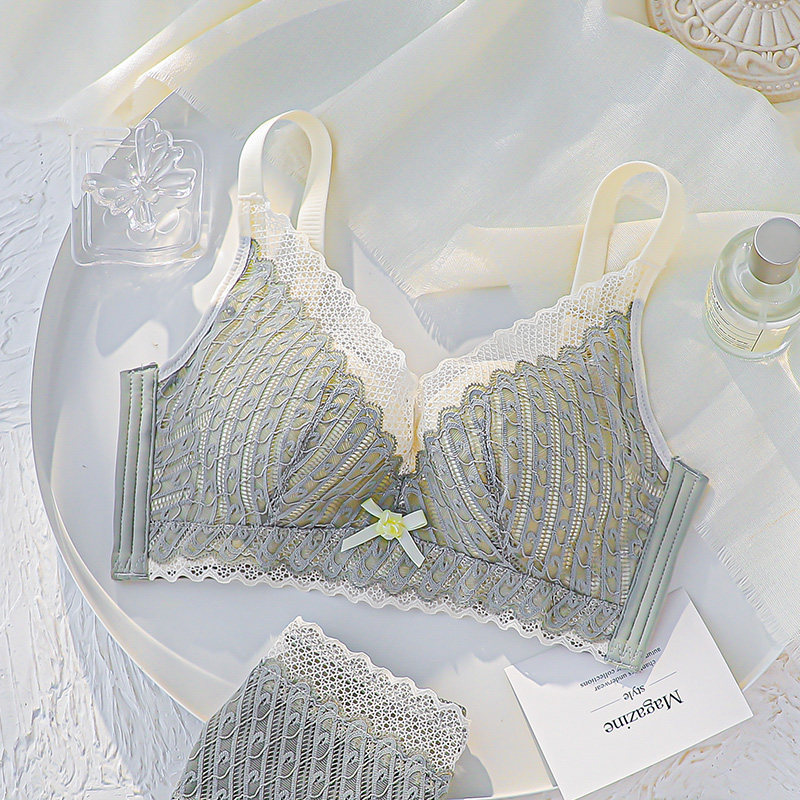 歌姿婷旗舰店的优惠券大全—调整型内衣女薄款夏季大胸显小无钢圈大码