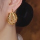 2024新款时尚金色环环相扣耳环女高级轻奢耳钉耳扣精致减龄耳饰品