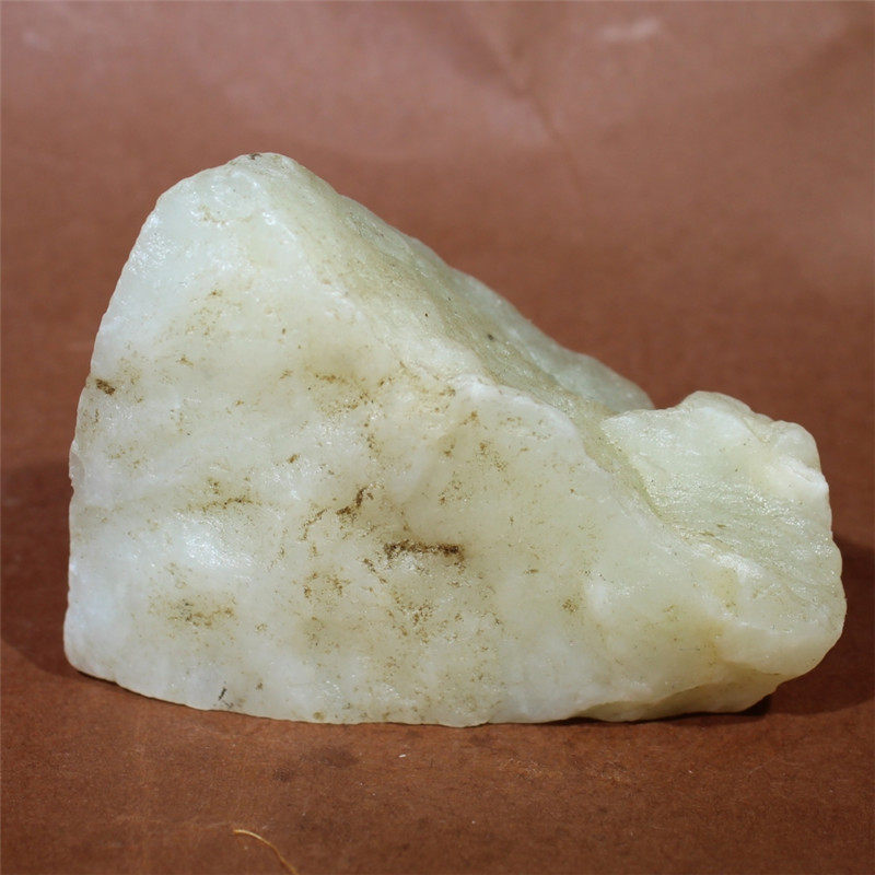 134克好肉细腻糖白玉山料加工料和田油润且末县玉石雕工原石包邮k