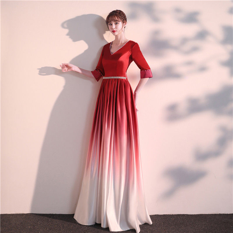 演出服女长裙独唱