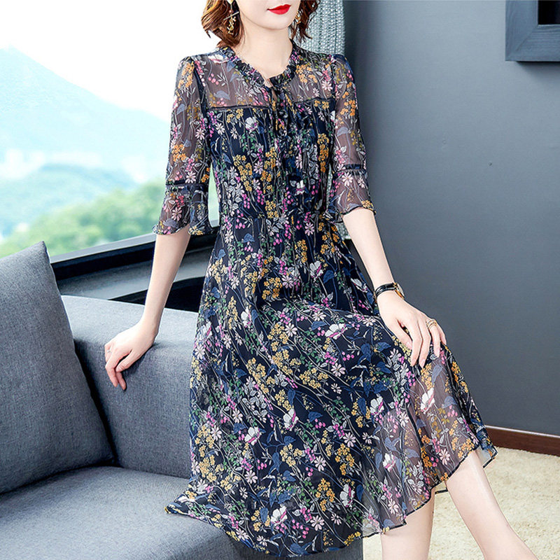 高端大码女装40岁女五十岁高贵碎花春款妈妈中年女土连衣裙子新款