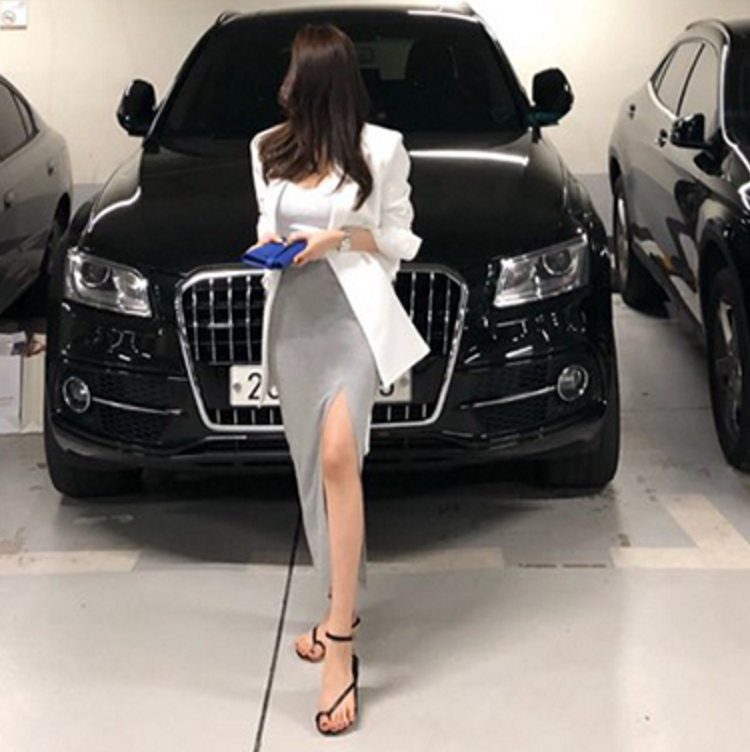 2019春夏新款网红ins百搭纯色高腰高开衩显瘦包臀中长款半身裙女在类目 女装/女士精品, 半身裙中 - 来自Buy2taobao.com提供专业的淘宝代购服务