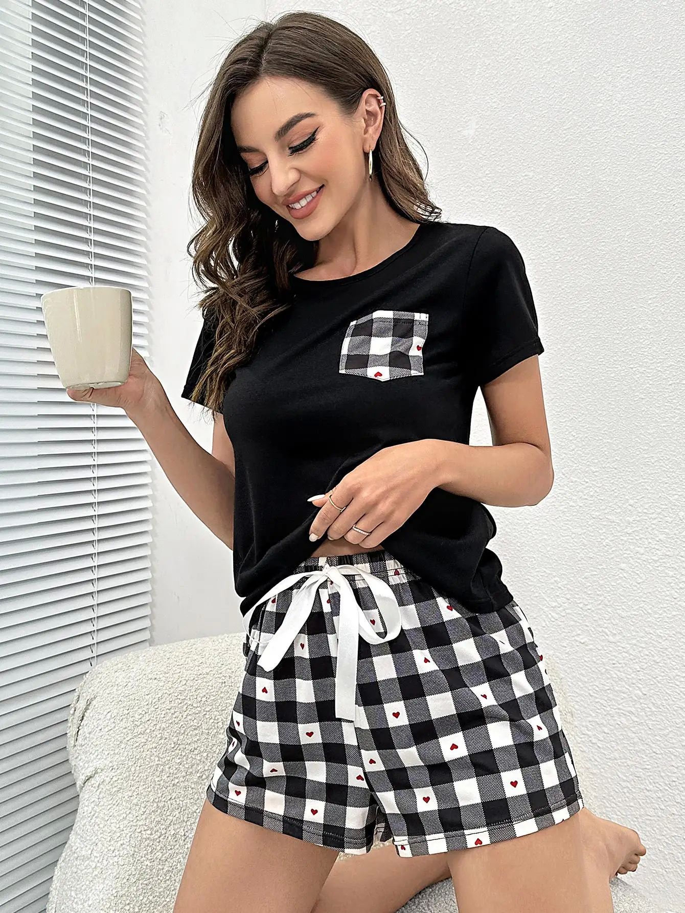 Short Sleeve Summer Women's Pajamas Set Scroop Neck Tee Top