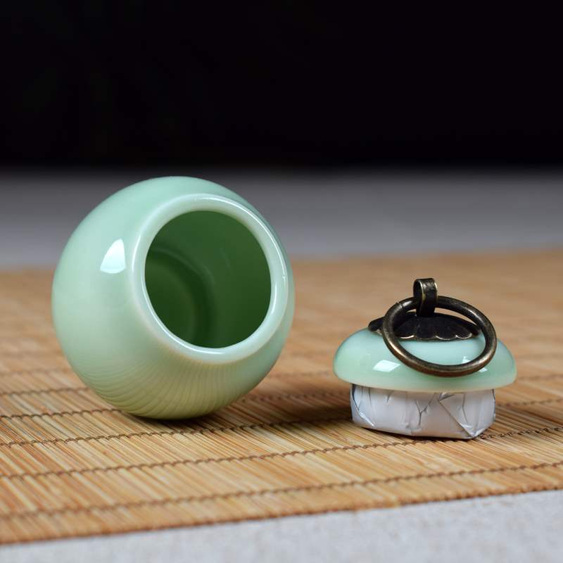 大小號新款迷妳小茶罐 陶瓷密封罐香粉石斛瓶子仿古銅拉環儲存罐在類目 餐飲具, 茶具, 茶葉罐中 - 來自Buy2taobao.com提供專業的淘寶代購服務