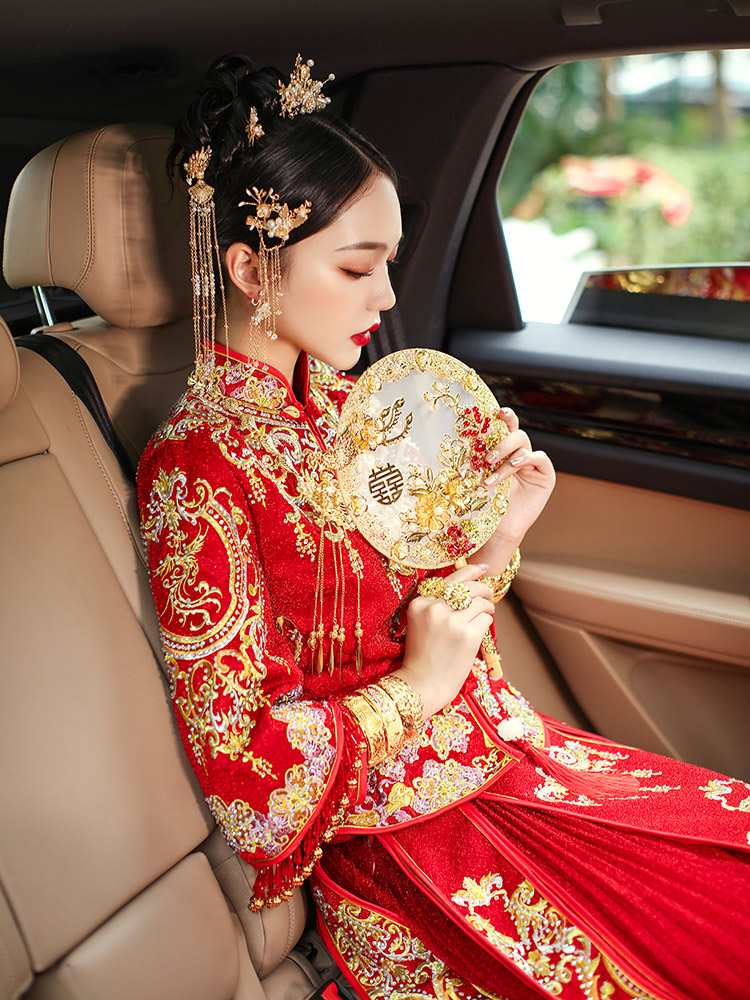 新娘扇子手持结婚喜扇出嫁中式婚礼手工配秀新娘手捧花