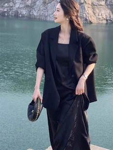 黑色吊带连衣裙女春季新款高级感时尚中式国风提花西装内搭打底裙