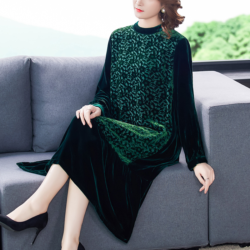 大码名媛连衣裙高端气质女装2021春新款贵夫人妈妈装丝绒裙子高贵