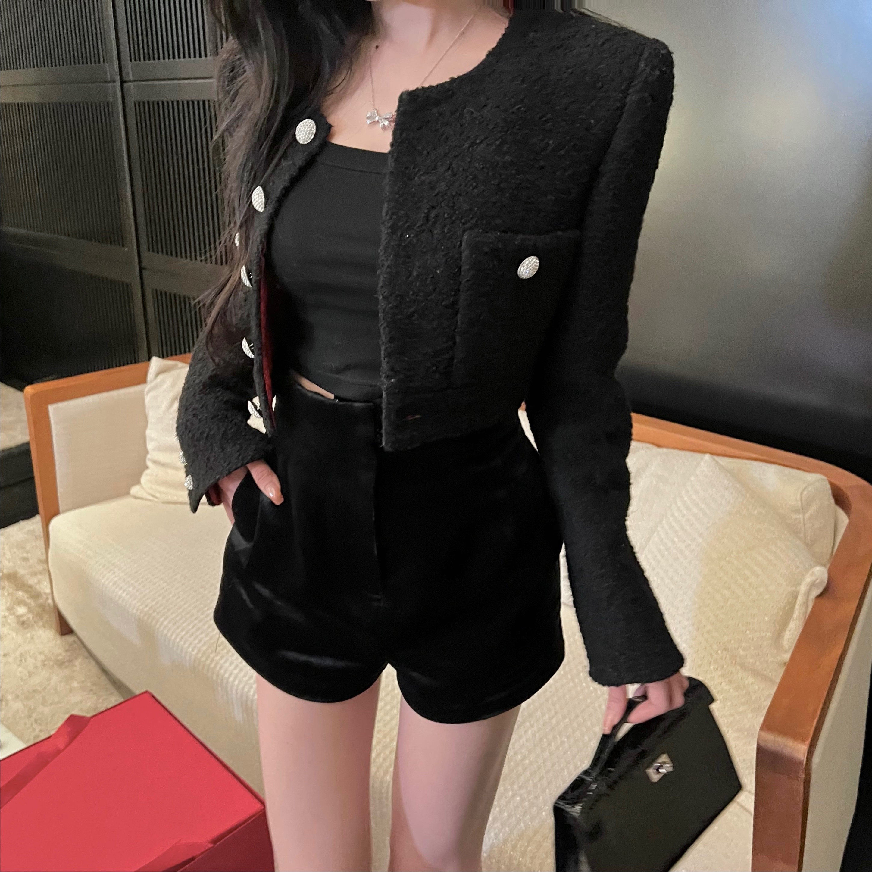 黑色短裤女春秋款外穿紧身包臀网红阔腿显瘦超高腰辣妹直筒裤冬季已售